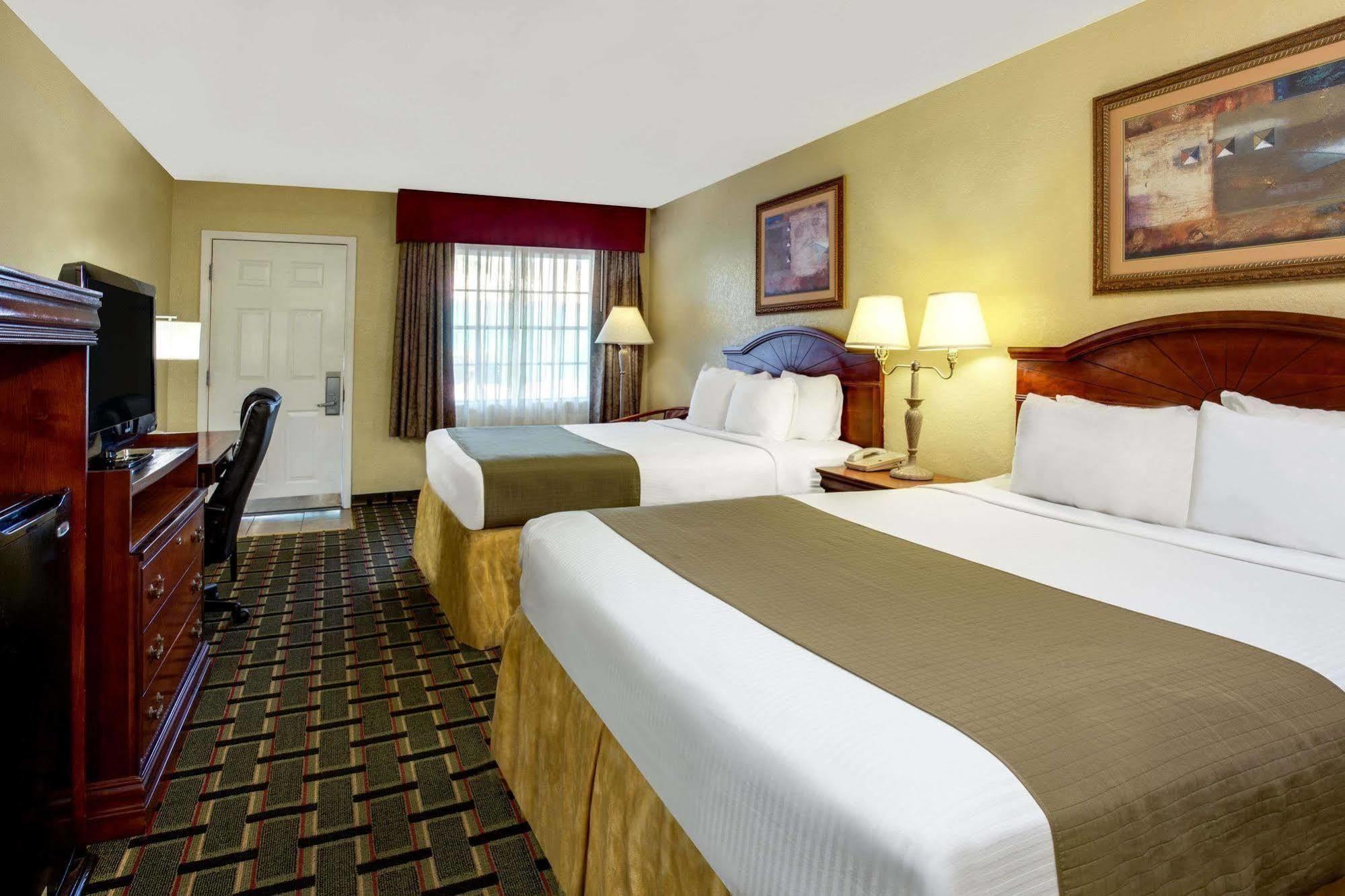เบย์มอนต์ บาย วินด์แฮม เลกซิตี้ Hotel เลคซิตี้ ภายนอก รูปภาพ